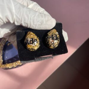 Customized resin cufflinks, comes in different shape and designs