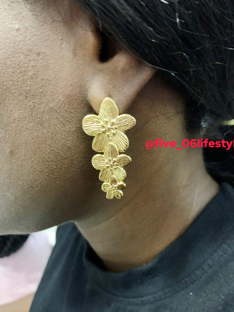 luxury jewelry and perfume oils in Alimosho