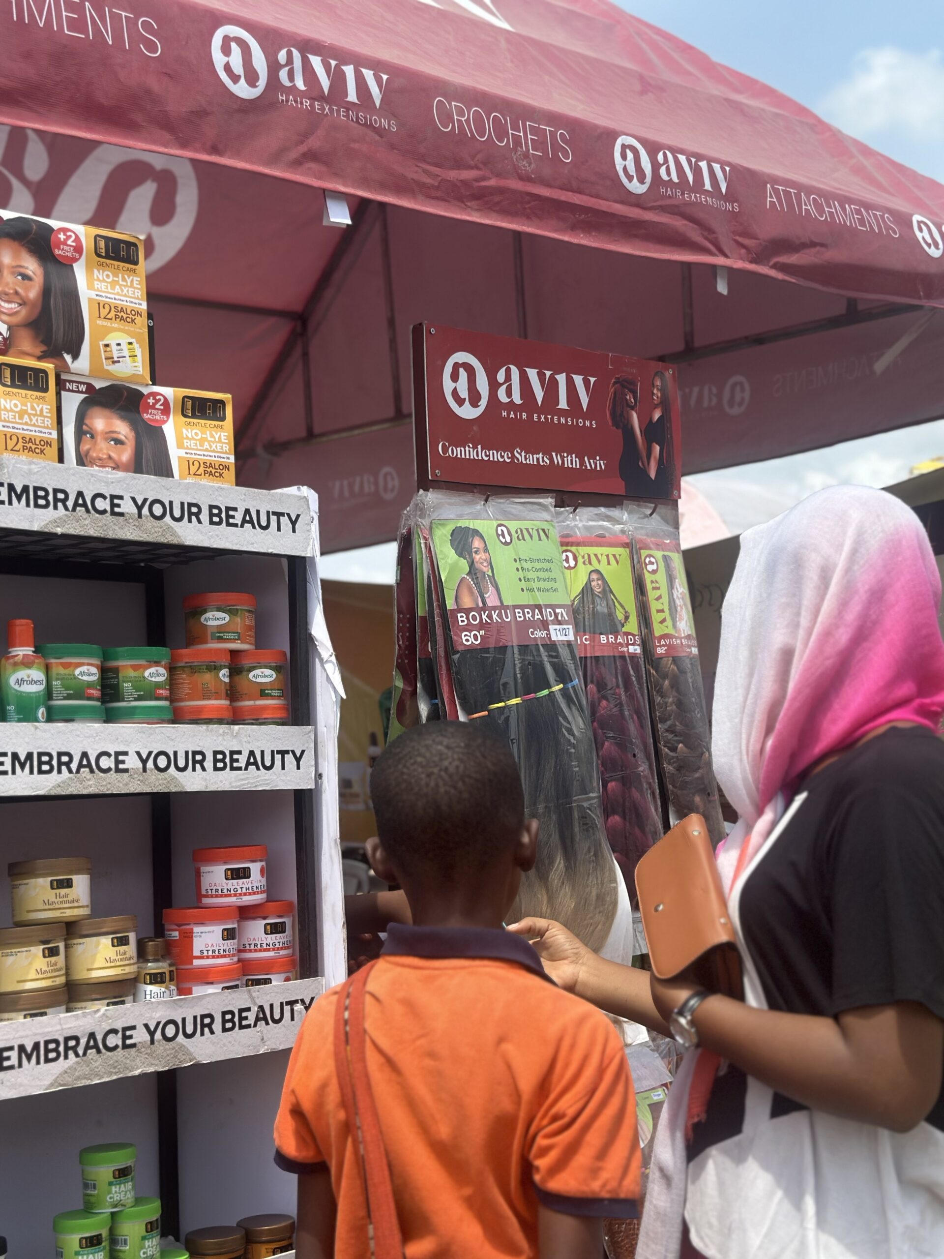 Hair and Crochets vendor in Ogba