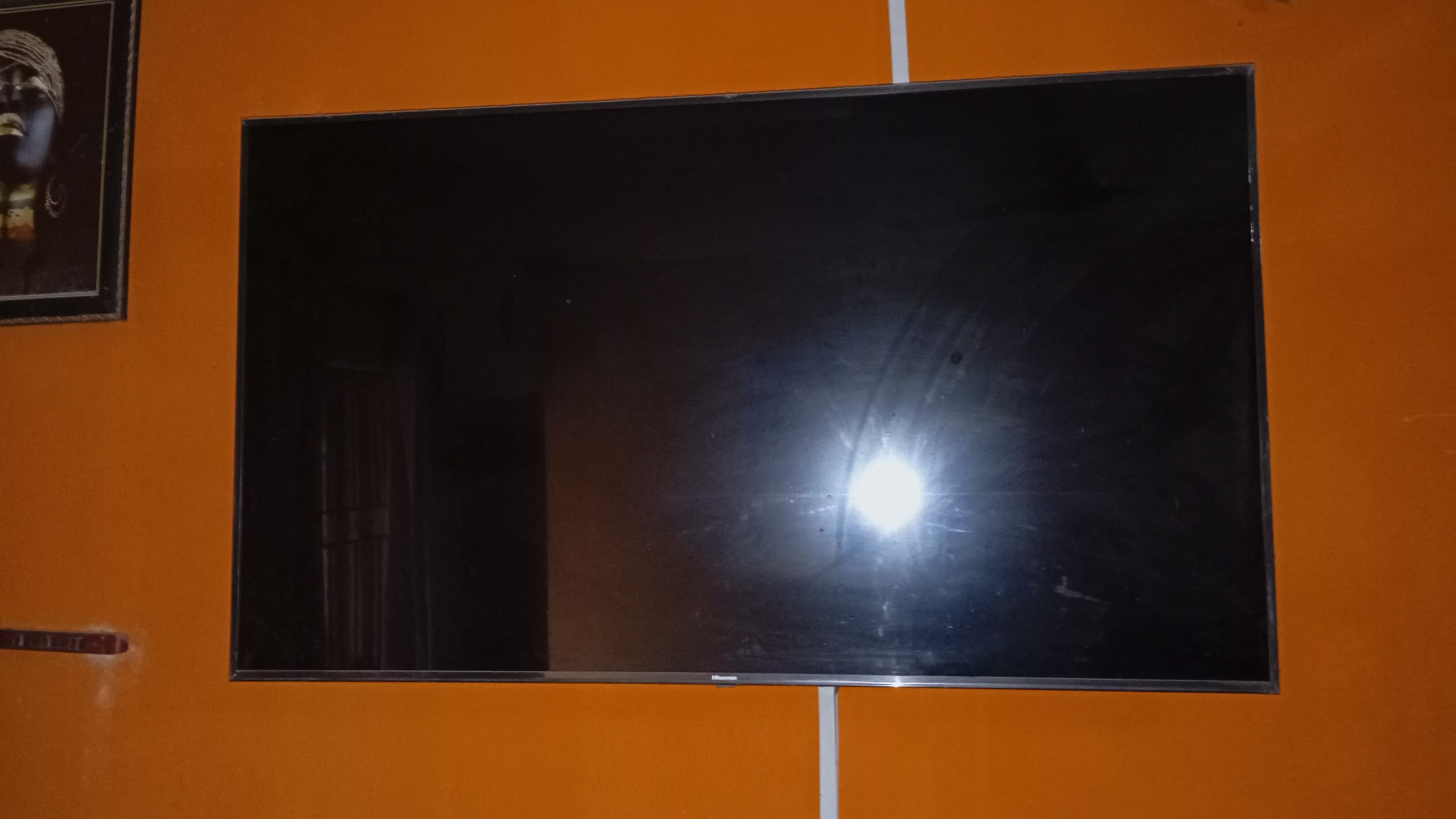 Neatly Used Hisense 65 inches Smart Tv