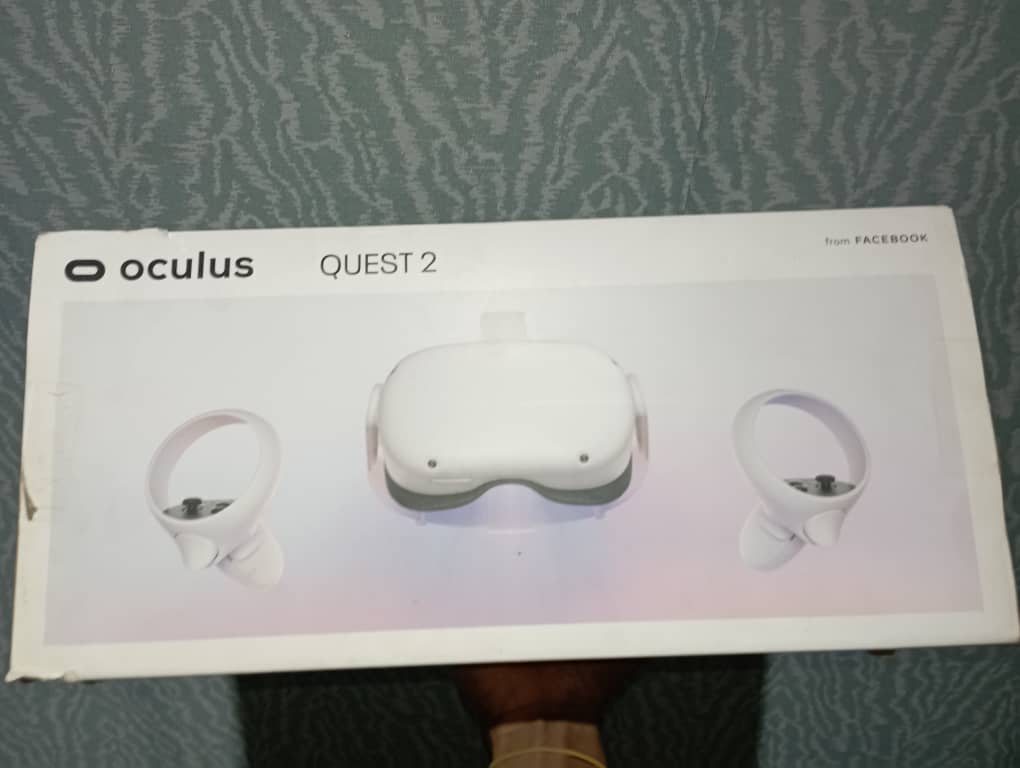 Oculus Quest 2 Advanced All-In-One Virtual Reality Headset-128GB-White